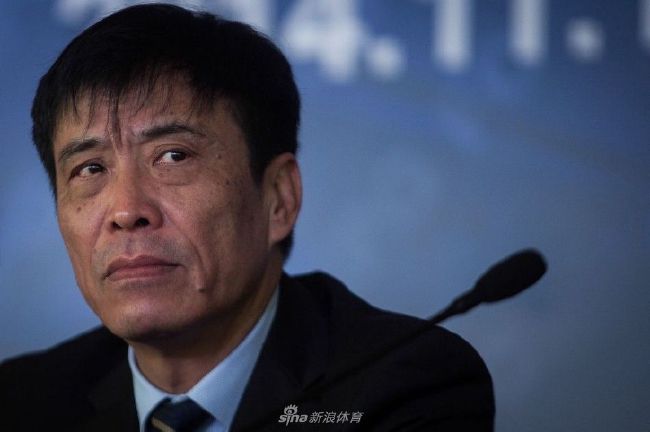 关于对阵卢顿的比赛我看了他们对阵阿森纳的上半场比赛，他们非常有侵略性，并且控球能力也很出色。